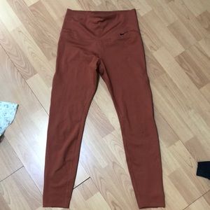 NIKE DRI-FIT Power Women’s 7/8 Leggings